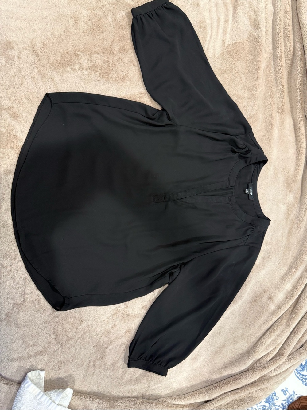 Premise Black 3/4 Sleeve Round-Neck Blouse